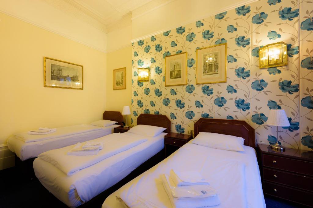 Dolphin Hotel - Resim 41
