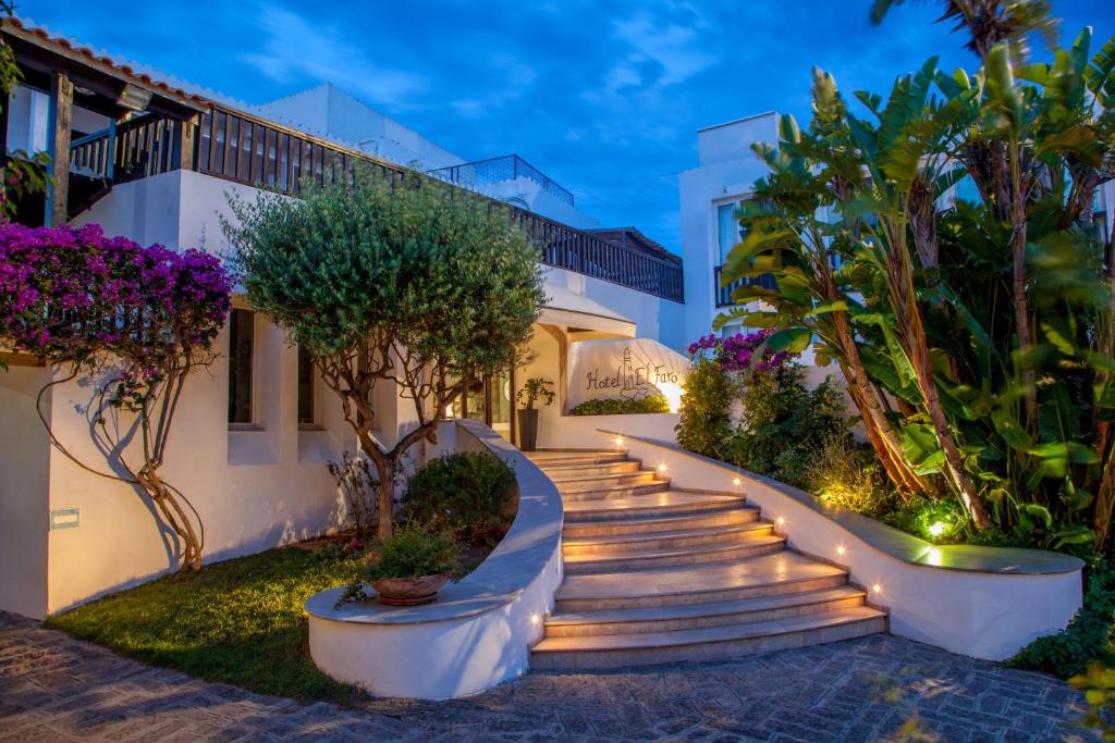 Vonkajšia záhrada v ubytovaní El Faro Hotel & Spa