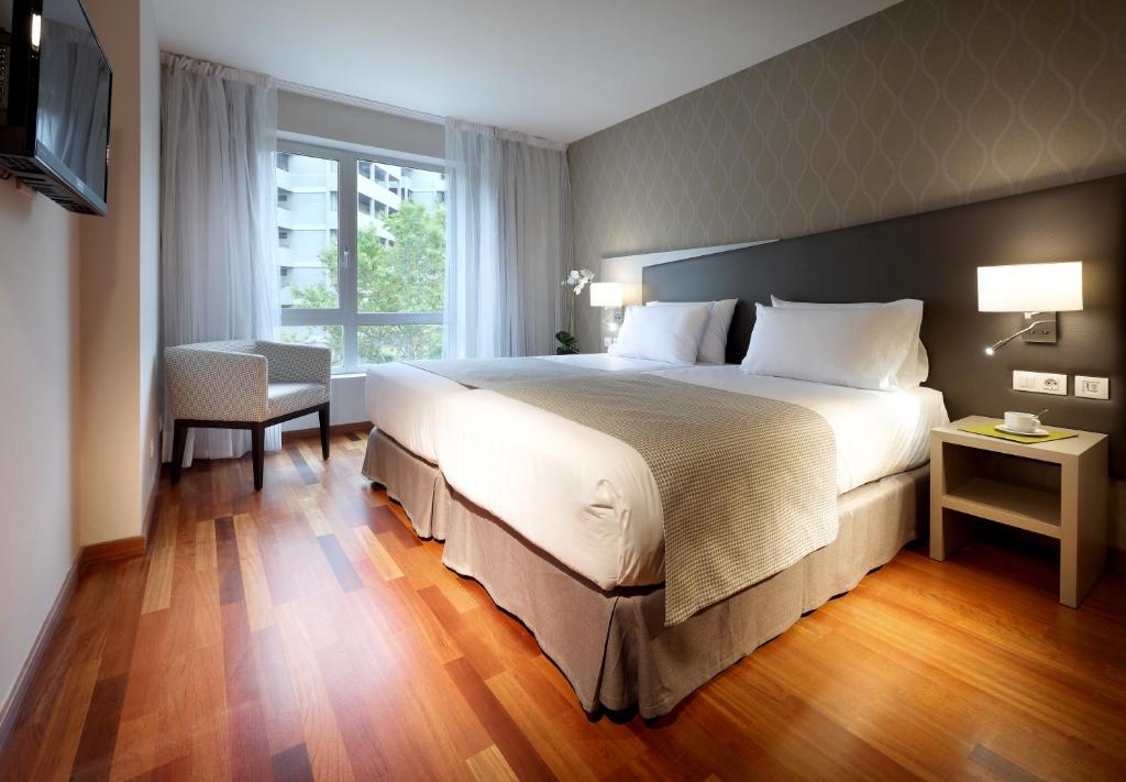 Exe Zaragoza WTC - Doppelzimmer Mit Parkplatz