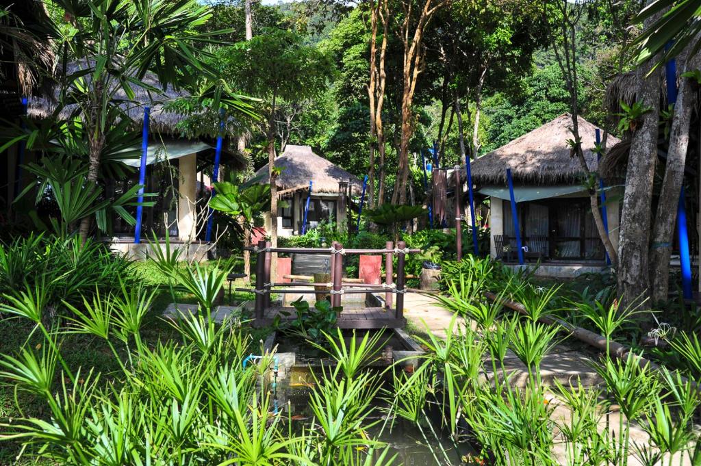 LaLaanta Hideaway Resort - 12