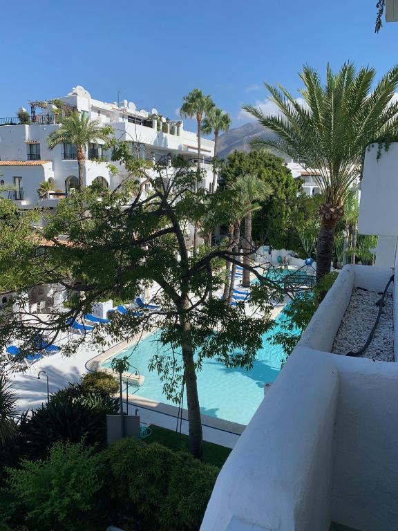 Apartment La Isla, Marbella, Spain - Booking.com