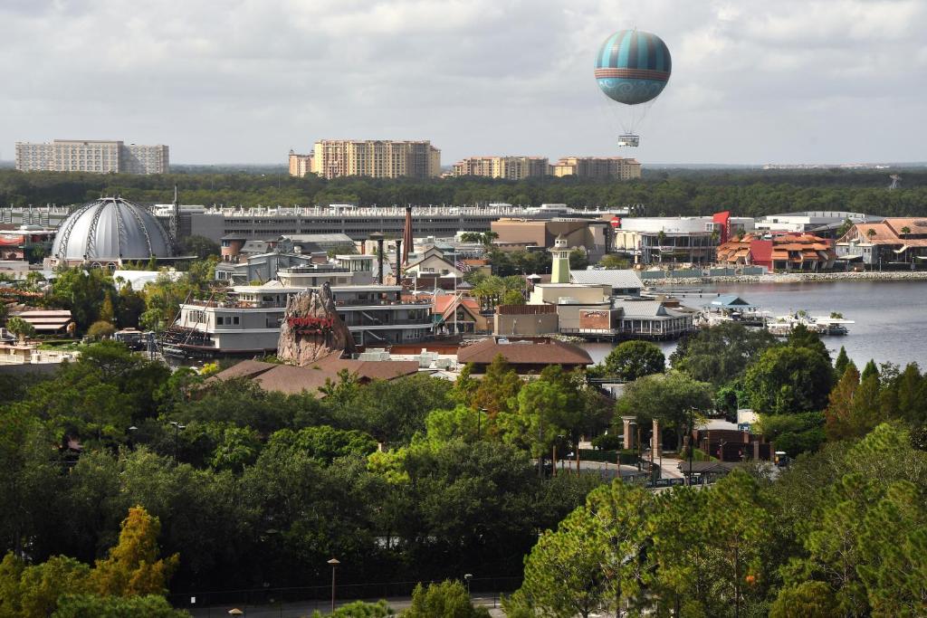 Wyndham Lake Buena Vista Resort Disney Springs® Resort Area - 