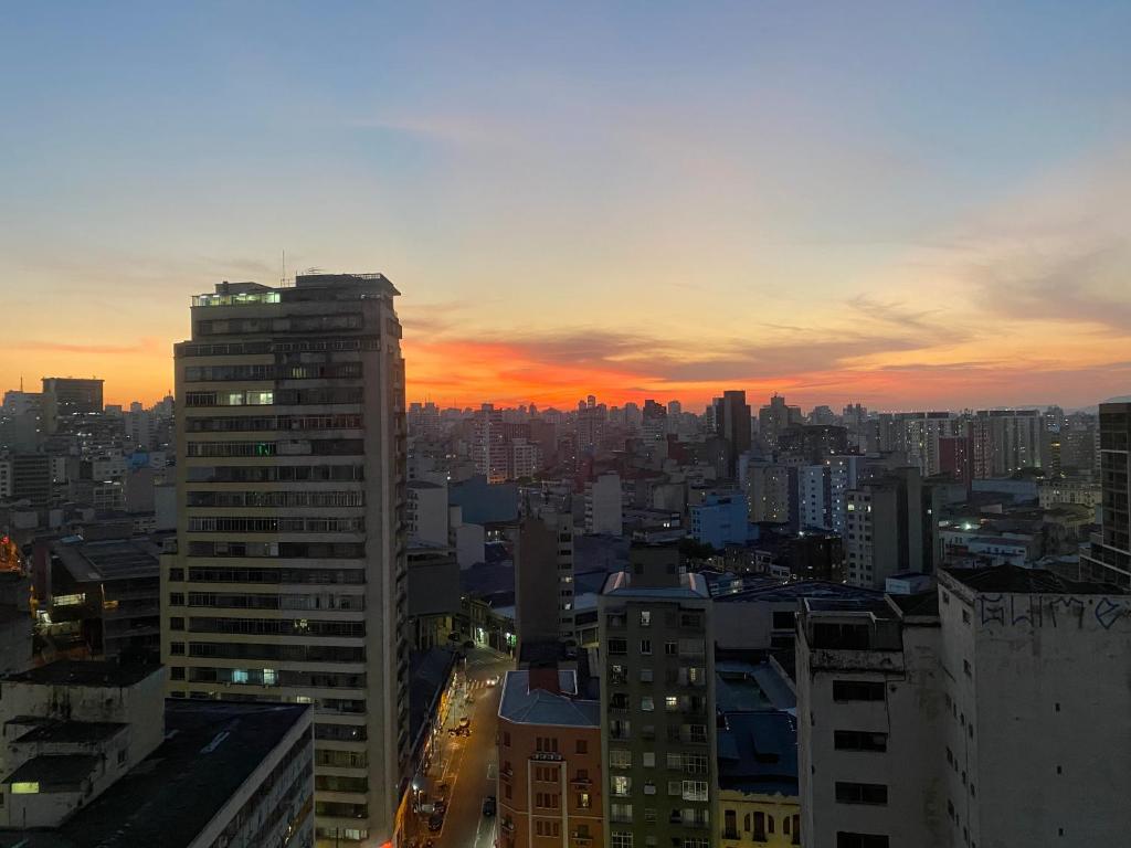  Studio estilo Indust. - Próx.Metrô - Perto de tudo