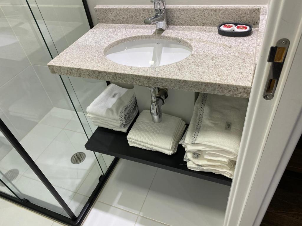  Studio estilo Indust. - Próx.Metrô - Perto de tudo