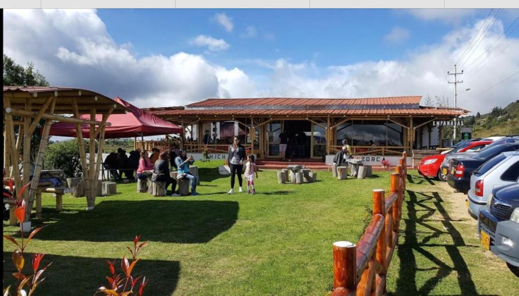 Fotografie z fotogalerie ubytování EnCubo Glamping Guatavita v destinaci Guatavita