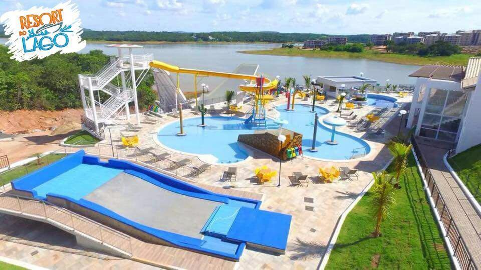 Resort do lago