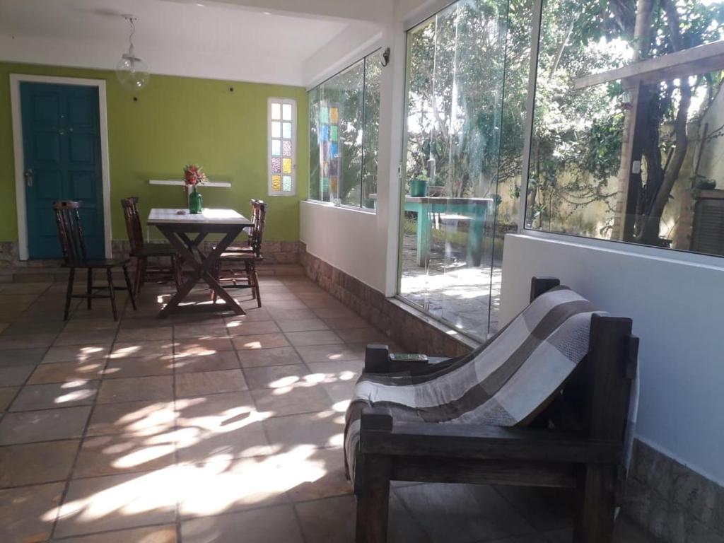  Casa 4 quartos a 200m da Orla Bardot