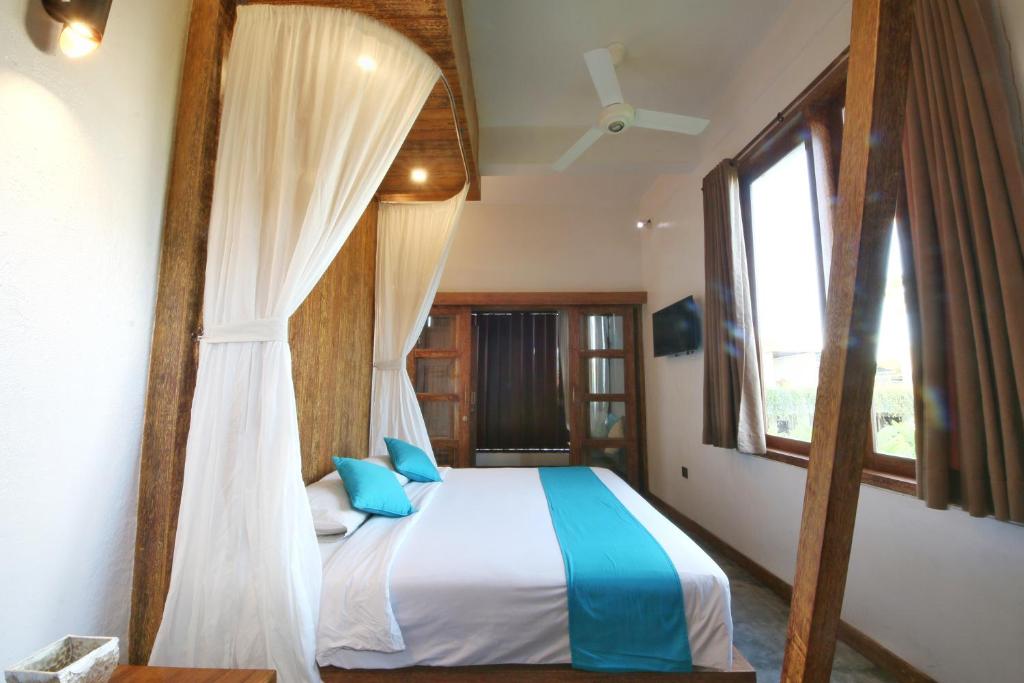 Echoland Boutique Bed And Breakfast - Deluxe AC Room