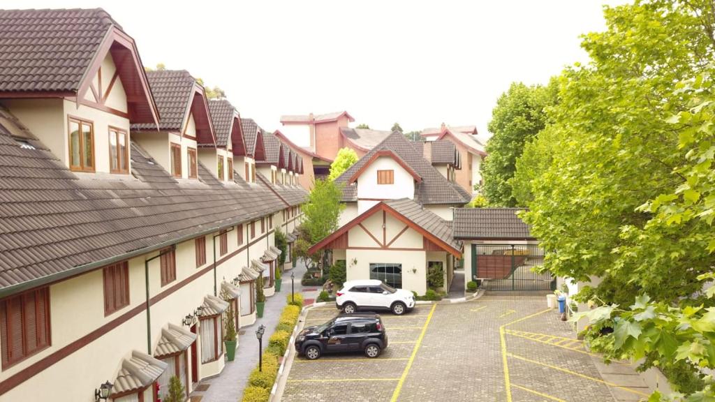  Casa em condomínio fechado em Campos do Jordão