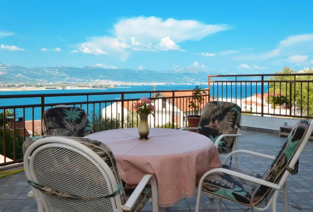 Apartments by the sea Trogir - 14242, Trogir, Croaţia
