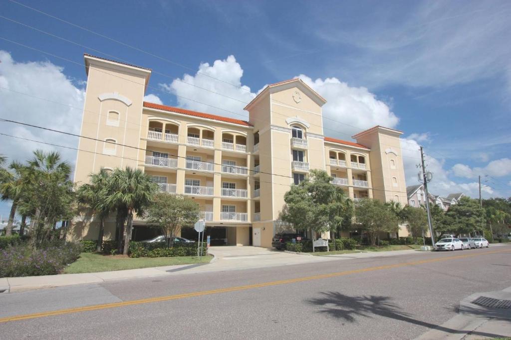 Tòa nhà nơi nhà nghỉ dưỡng tọa lạc