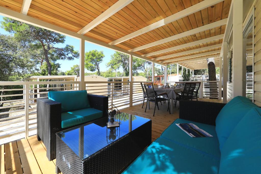 Posezení v ubytování Camping Park Soline Mobile homes