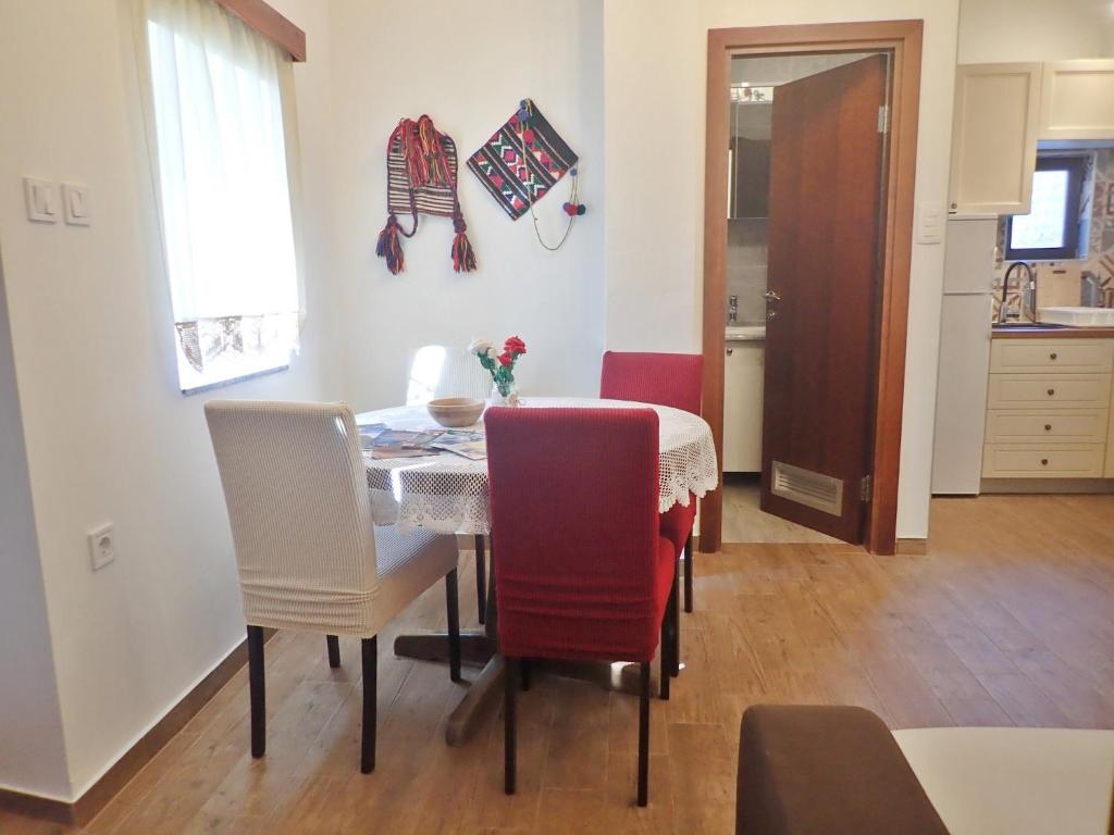 Kuchnia lub aneks kuchenny w obiekcie Holiday home Cvita