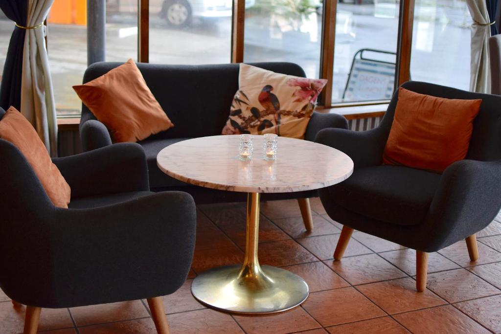 Posezení v ubytování Vätterleden Hotell & Restaurang
