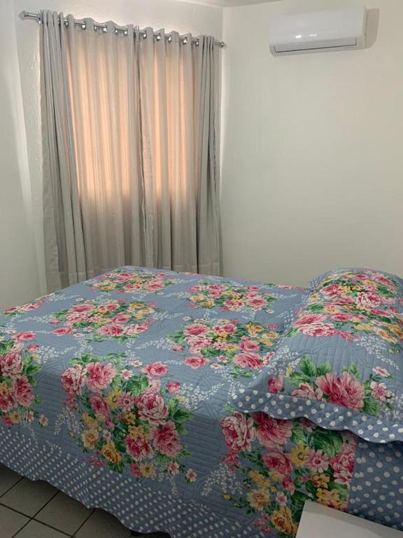  Lindo apartamento em Canasvieiras a uma quadra do mar - próximo ao Trapiche dos Barcos Piratas