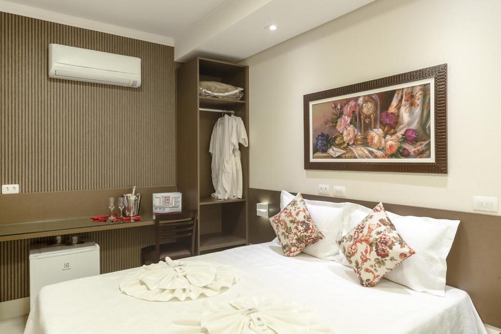 Caligio Hotel