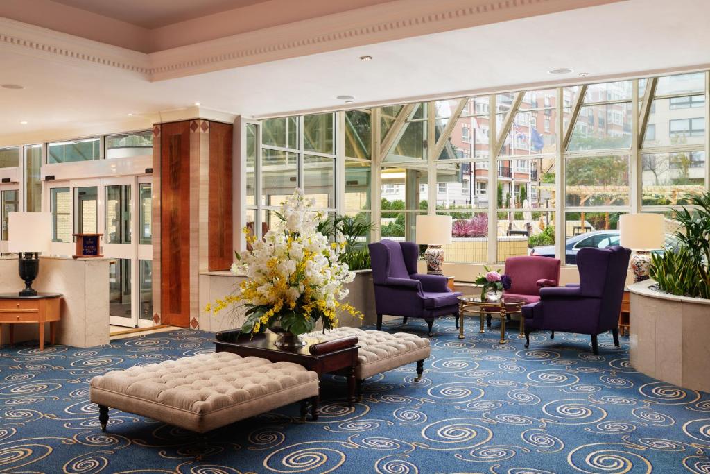 Posezení v ubytování Copthorne Tara Hotel London Kensington