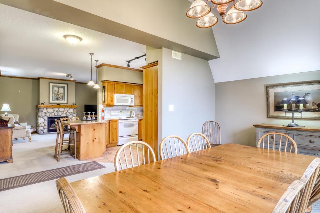 184 Snowbridge Way-Unit 218