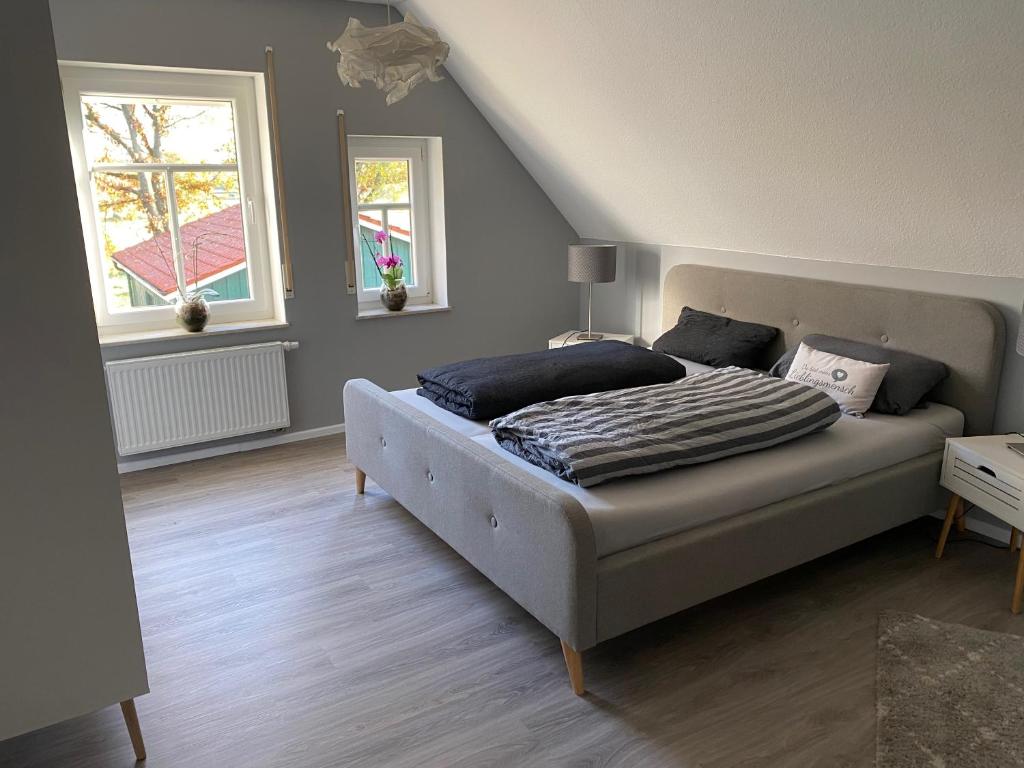 Postel nebo postele na pokoji v ubytování Ferien-am-Uhlenmeer Keine-Monteure