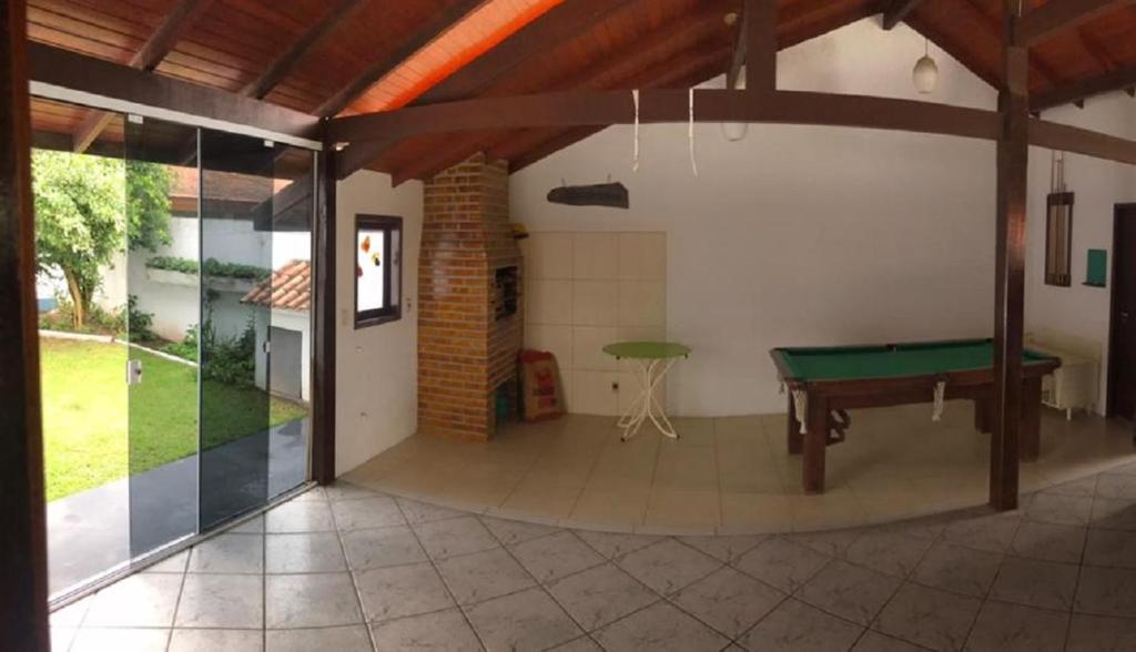  Casa c/ Piscina- 3 Dormit- Hidromassagem -Mesa de Sinuca- 1800 mts do mar