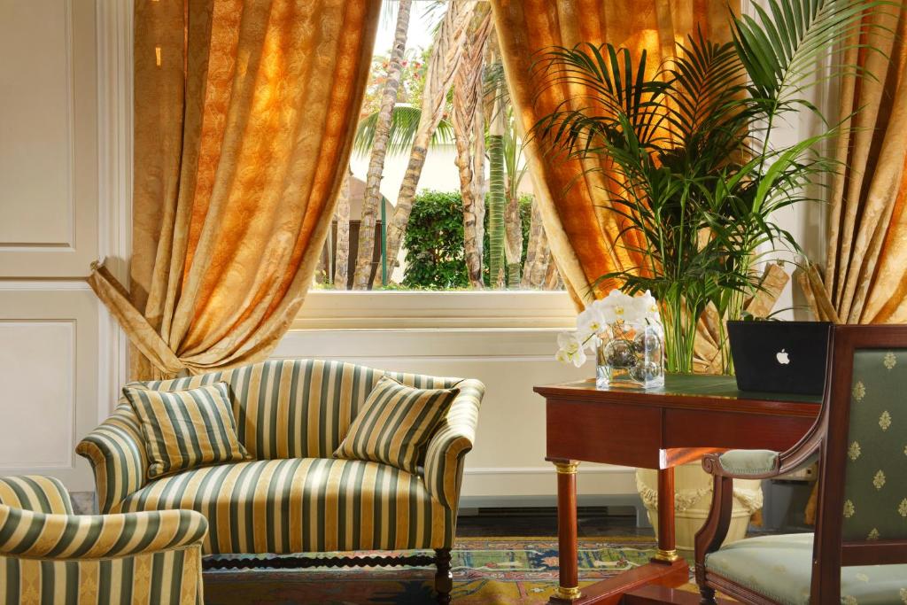 Posezení v ubytování Royal Hotel Sanremo