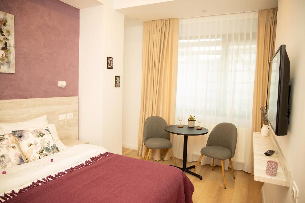 Manolle Boutique - Resim 31