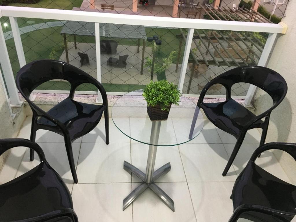  Apartamento no Muro Alto Condomínio Club