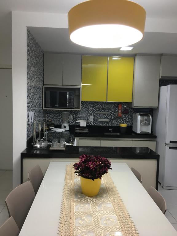  Apartamento no Muro Alto Condomínio Club