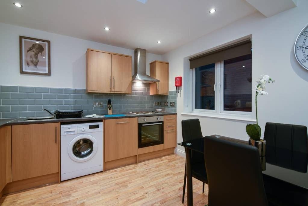 Long Row Apartments in Nottingham City Centre - 