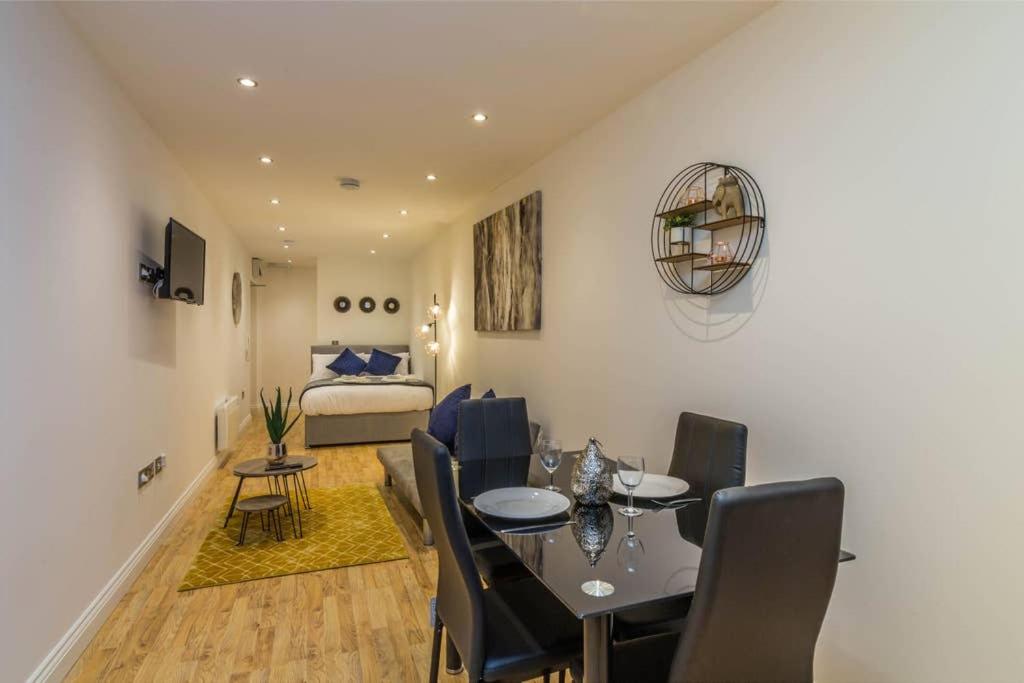 Long Row Apartments in Nottingham City Centre - Deluxe Double Studio
