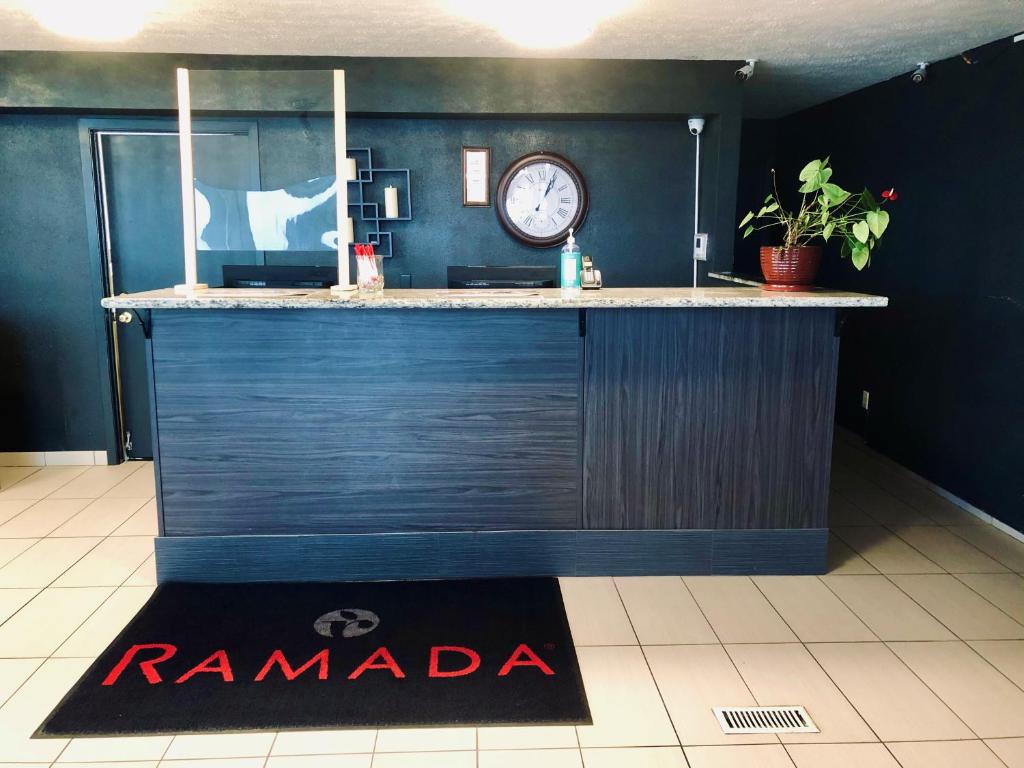 Certifikát, hodnocení, plakát nebo jiný dokument vystavený v ubytování Ramada by Wyndham Spokane Valley