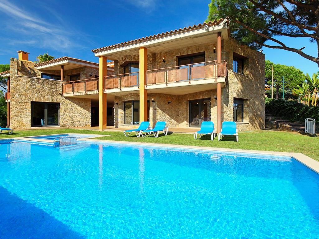 Sant Antoni de Calonge Villa Sleeps 18 with Pool, Sant Antoni ...