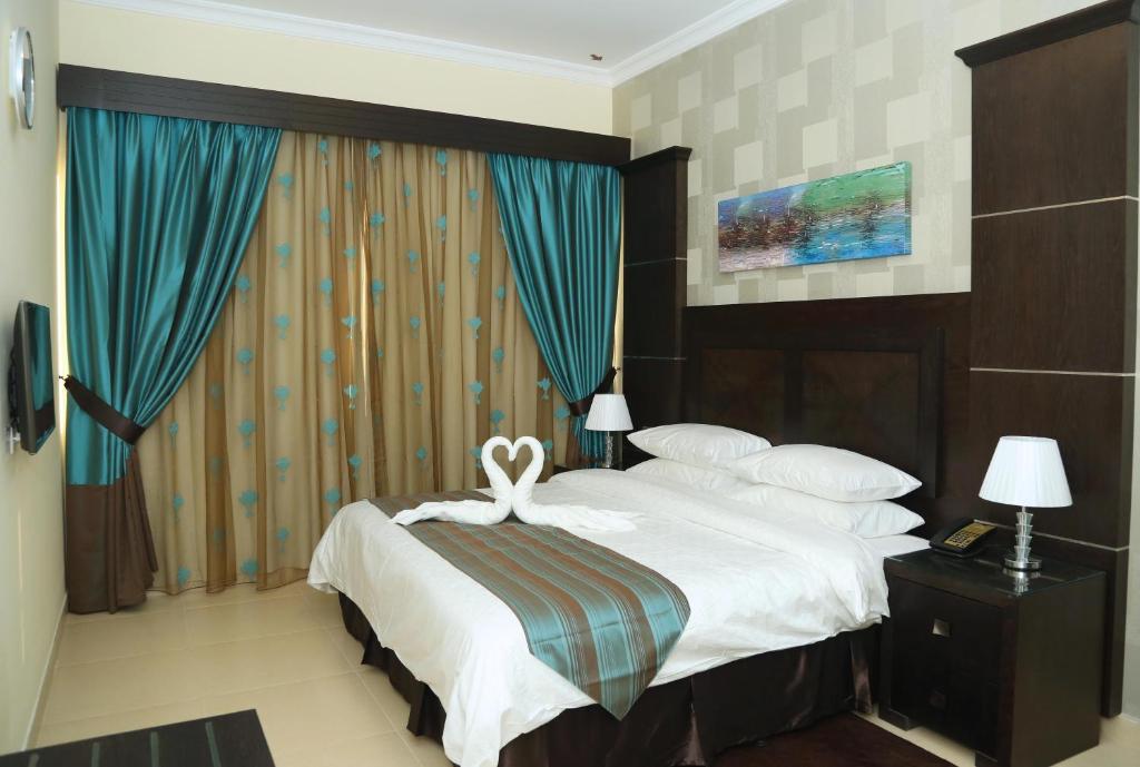 Ivory Grand Hotel Apartments - 