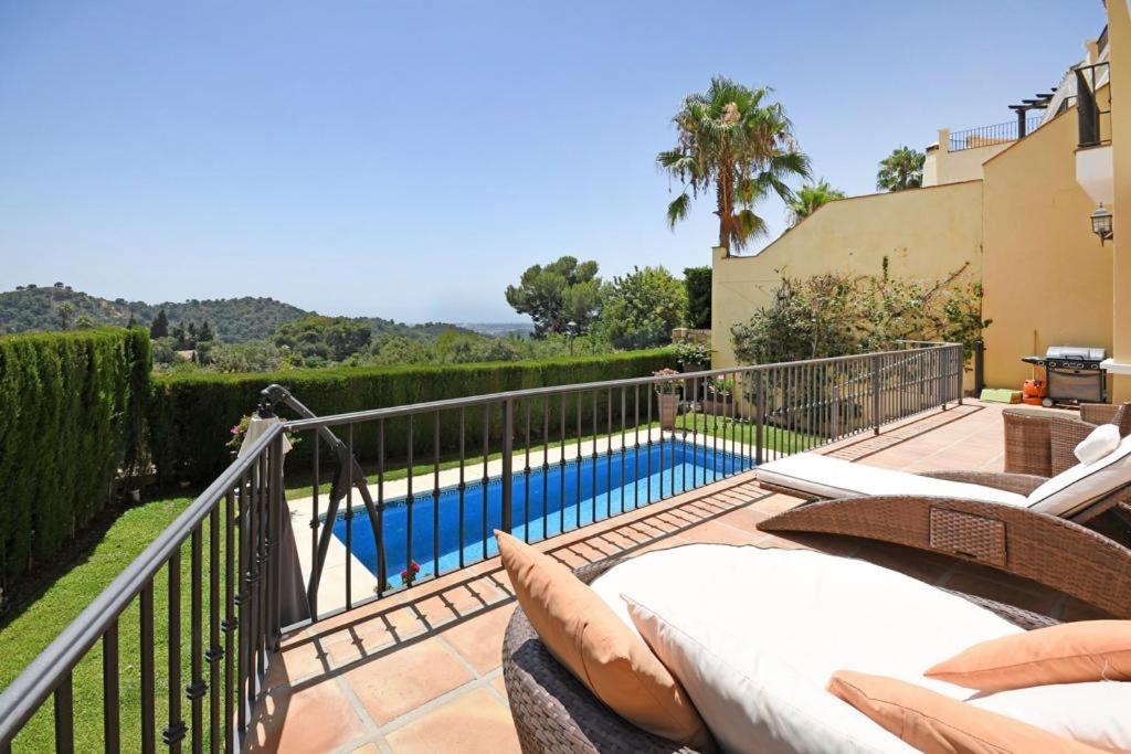 Villa in El Angel Sleeps 8 with Pool and Air Con