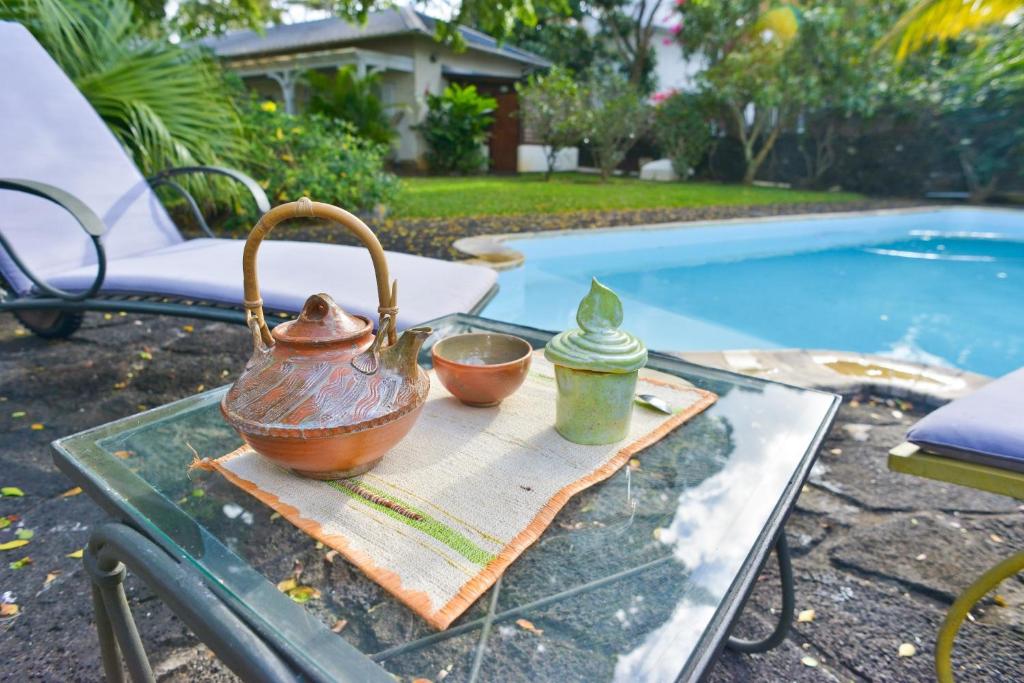 Bazén v ubytování Tree Lodge Mauritius nebo v jeho okolí