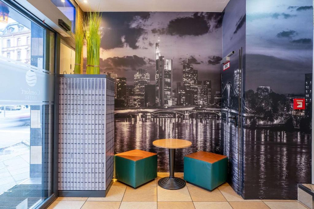 Comfort Hotel Frankfurt Central Station - Resim 21