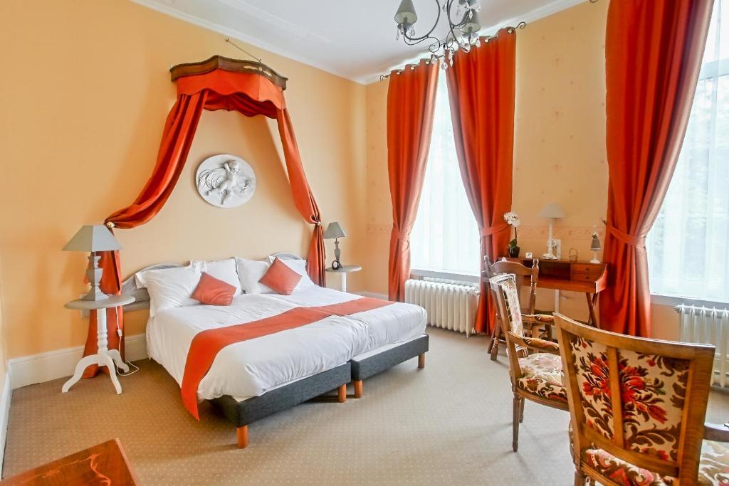 Chateau de Moulin le Comte - Deluxe Double Or Twin Room
