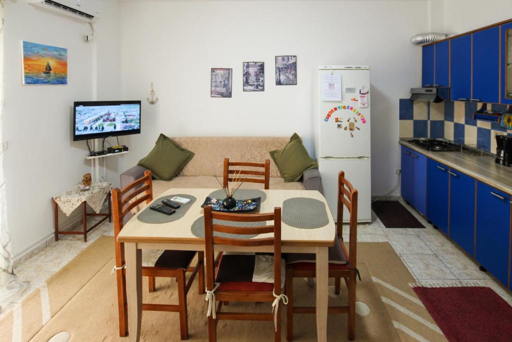 1 Bedroom Apartment with Fast Internet and Sea View Balcony in Durres - Imazhi 4