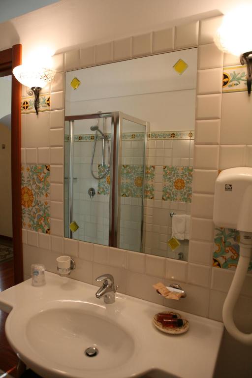 Regis Resort & Wellness - Deluxe Single Room