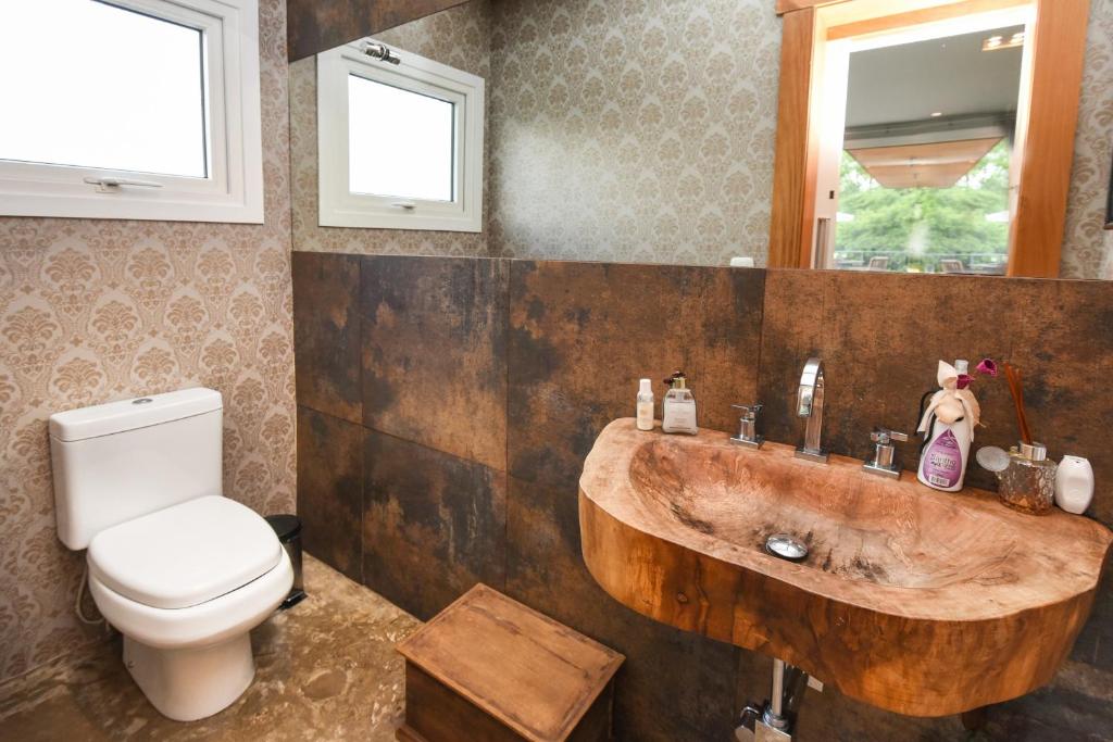 Rosa Casa dos Pinheiros  Rosa Casa dos Pinheiros