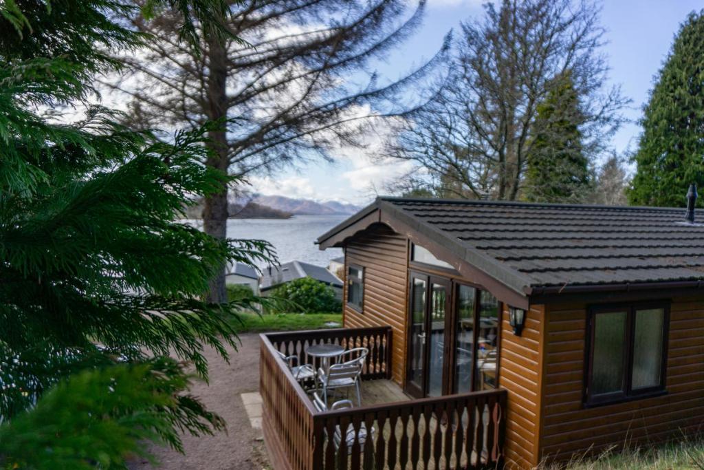 Linnhe Lochside Holidays - 