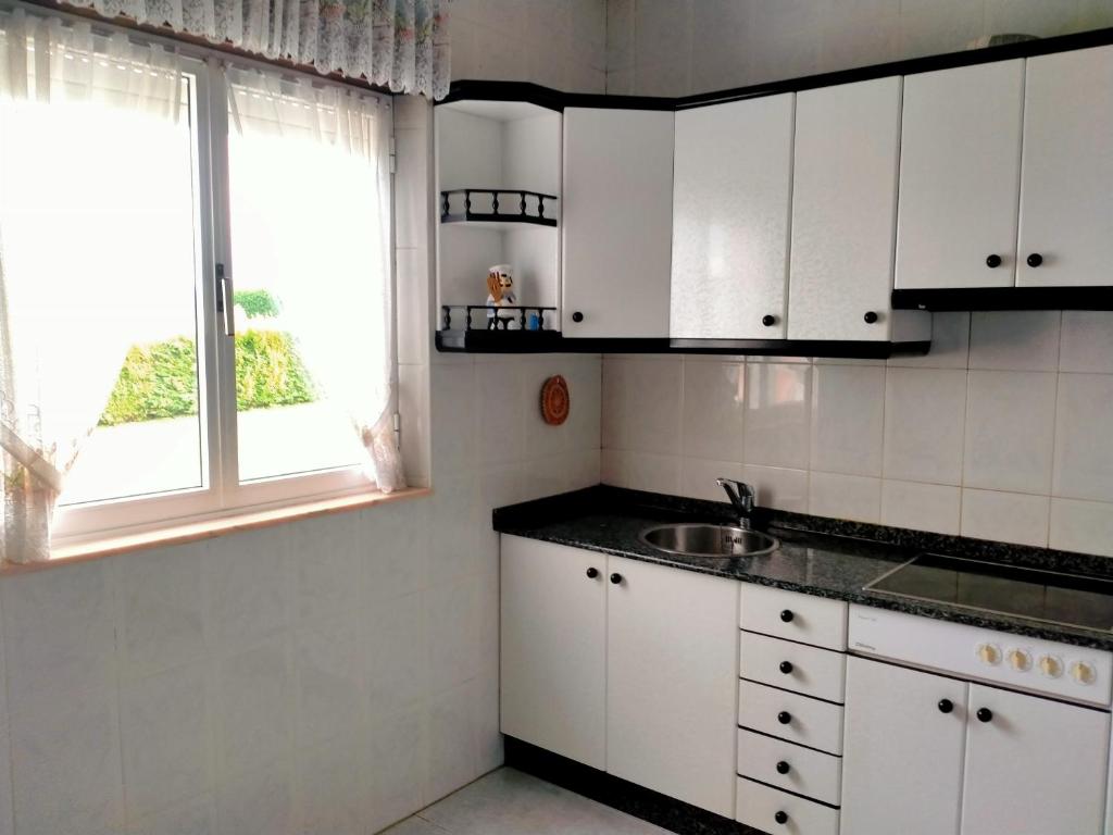 Kuchyň nebo kuchyňský kout v ubytování Vivienda uso turistico Los Nogales