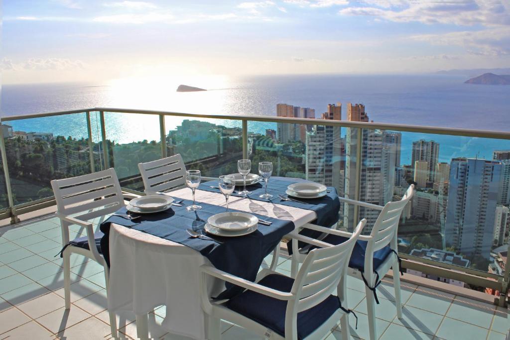 Amazing apartment on the 34th floor with private terrace and ...