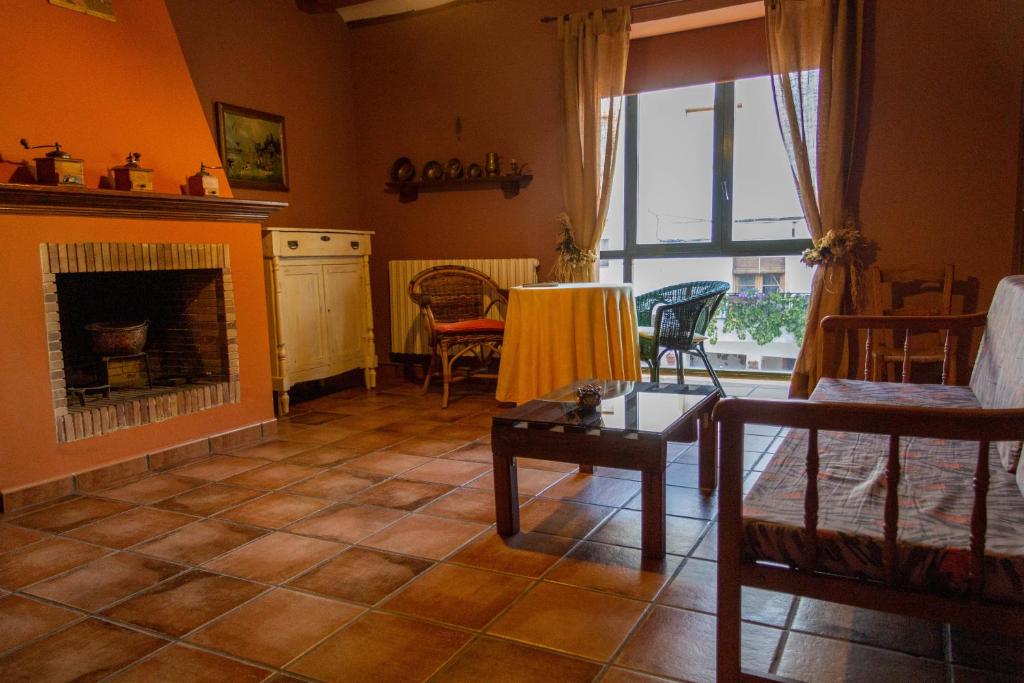 Casa rural Villahermosa, Torrellas, Spain - Booking.com