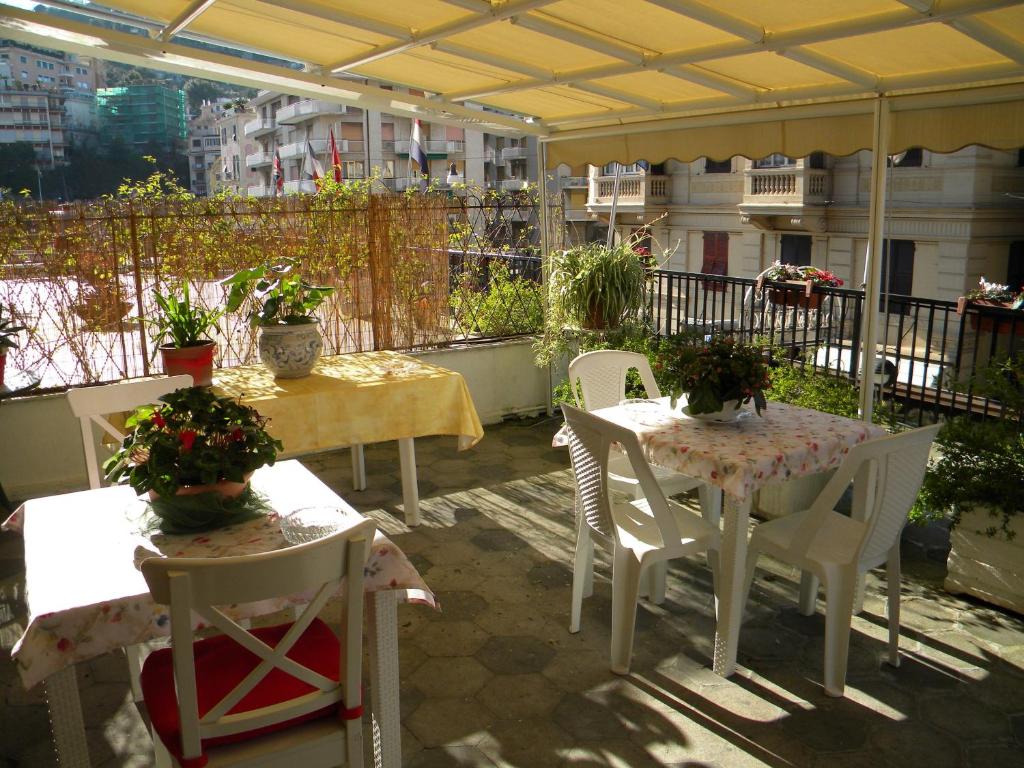 Restaurace v ubytování Hotel Portofino