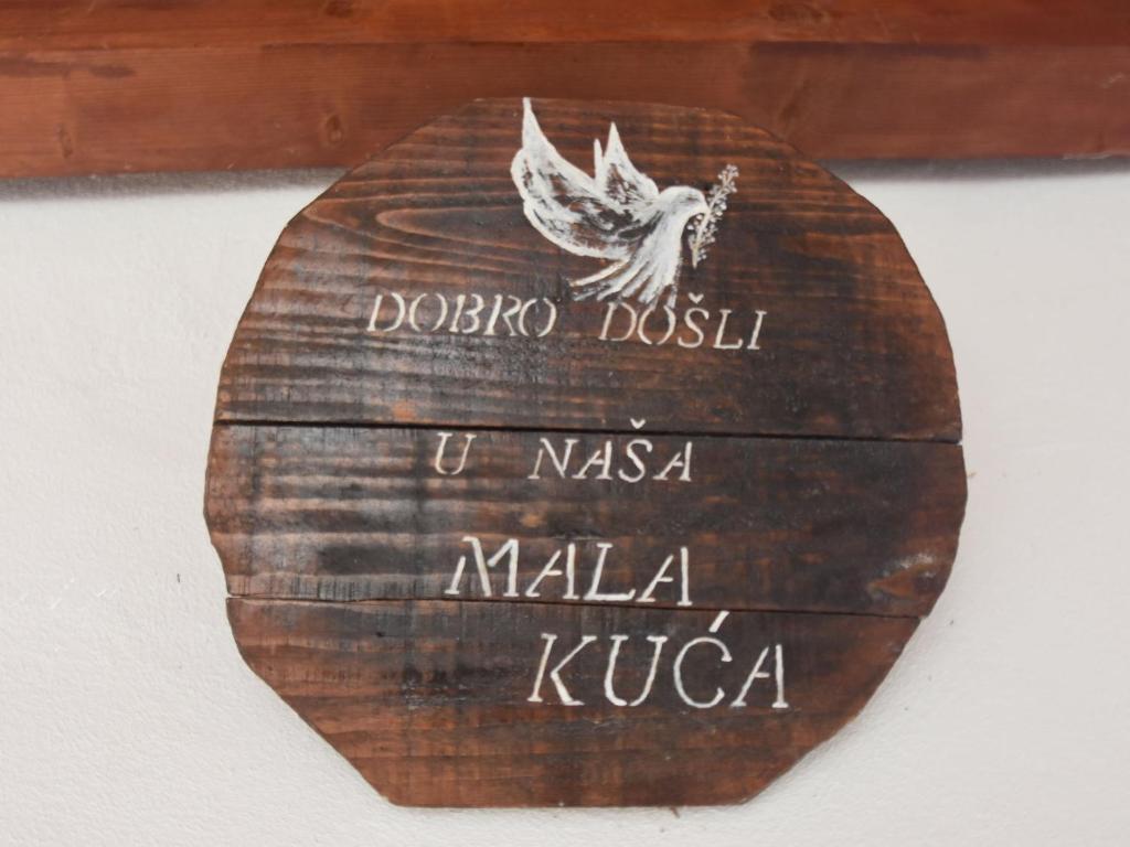 Certifikát, hodnocení, plakát nebo jiný dokument vystavený v ubytování Holiday Home in Dalmatia near Krka NP