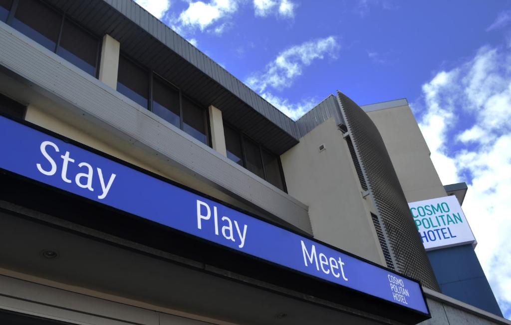 Cosmopolitan Hotel and Apartments - Resim 11