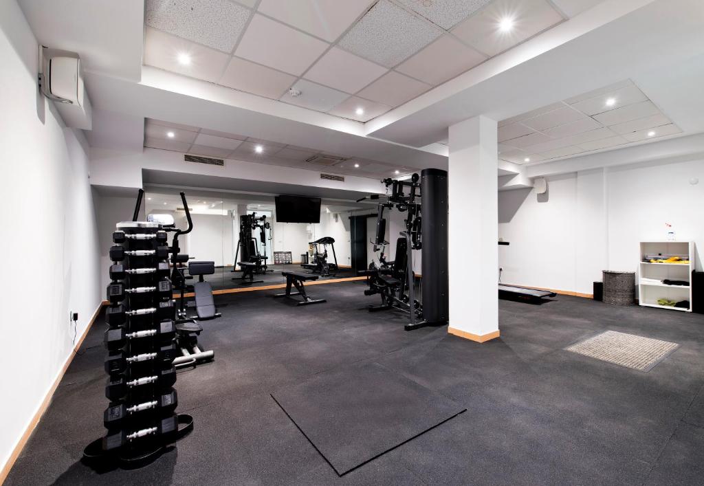 Fitness centrum a/nebo fitness zařízení v ubytování Hotel Perla