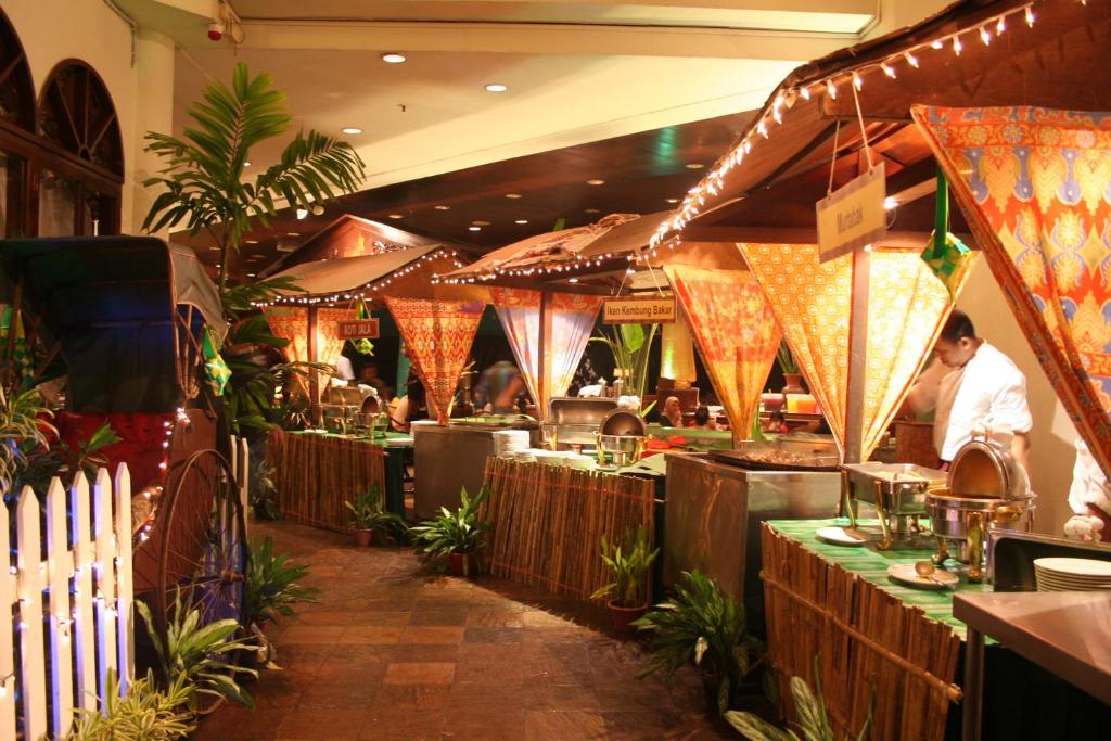 Restaurace v ubytování Le Grandeur Palm Resort Johor