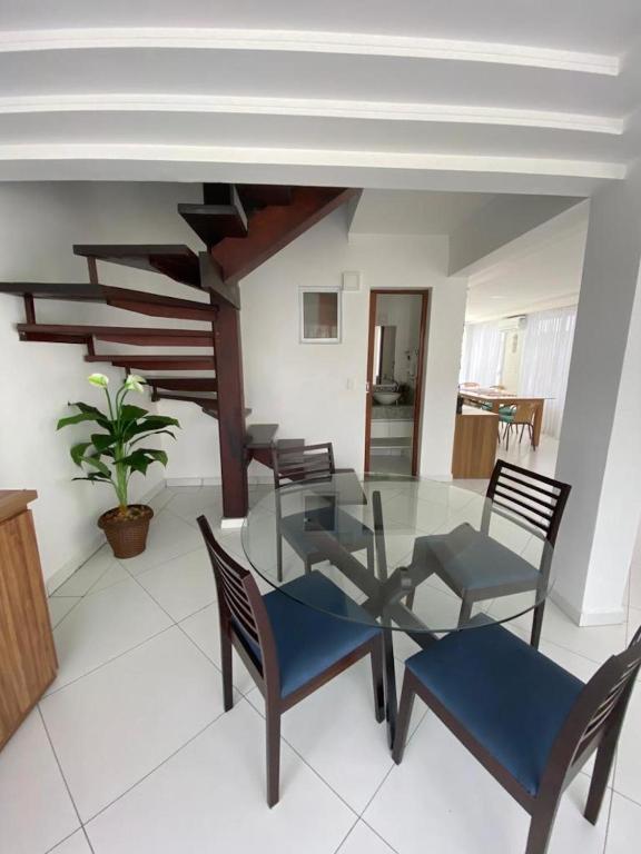  Casa Pé na Areia em Ubatuba - Alto Padrão a 30m da Praia